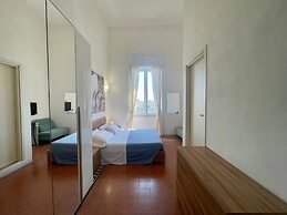 Onlyrooms V - Central & Train Station
