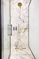 Ermou 99 Intelligent Private Suites