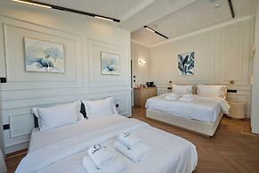 Ermou 99 Intelligent Private Suites