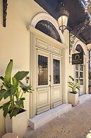 Ermou 99 Intelligent Private Suites