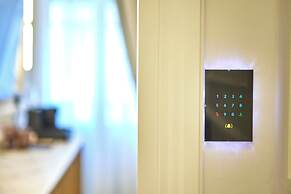 Ermou 99 Intelligent Private Suites