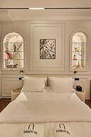 Ermou 99 Intelligent Private Suites