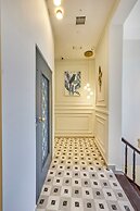 Ermou 99 Intelligent Private Suites