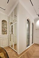 Ermou 99 Intelligent Private Suites
