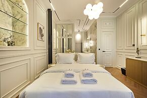 Ermou 99 Intelligent Private Suites