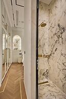 Ermou 99 Intelligent Private Suites
