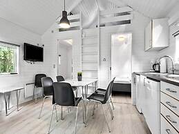6 Person Holiday Park Home in Malling
