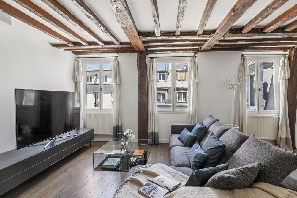 Cozy 2BR Near Parc Monceau & Opera