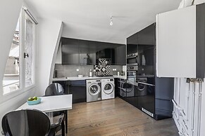 Cozy 2BR Near Parc Monceau & Opera