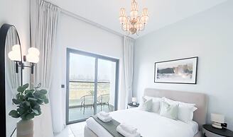 Bright 2bed Family Home: Pool, Gym & Kids Play