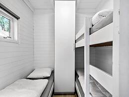 6 Person Holiday Park Home in Malling