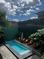 Ginger banana Hostel