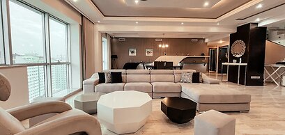 DELUXE MIRAFLORES DUPLEX