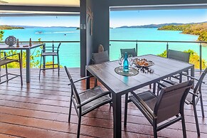Edge 18 Waterfront Luxury