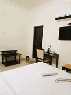 Hotel Jheel Mahal