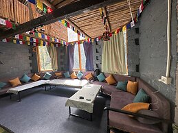 Sunshine Cafe & Cottage Riverside
