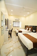 Hotel Rinza Residency