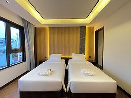 Carista Hotel