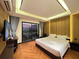 Carista Hotel
