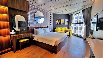 Apec Mandala Wyndham - Skyline Hotel