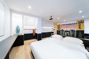 CommonHotel