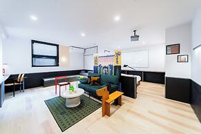 CommonHotel