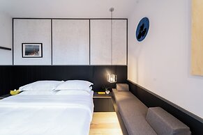 CommonHotel
