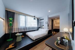 CommonHotel
