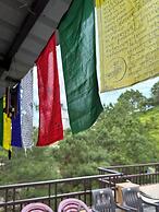 XTSY Travellers Hostel