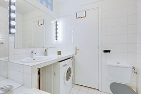 Charming 1BR Steps from Saint-Germain