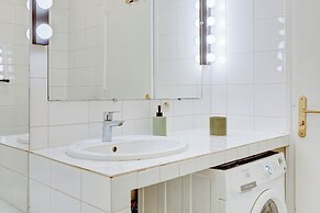 Charming 1BR Steps from Saint-Germain