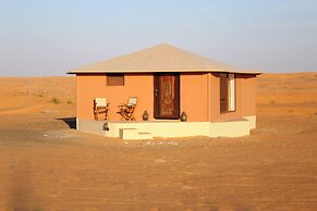 Silent Dunes Camp