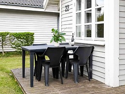 6 Person Holiday Park Home in Asperup