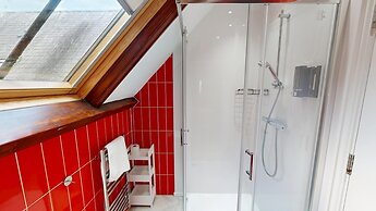 High Tor Hotel