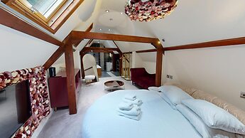 High Tor Hotel
