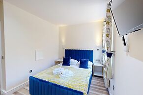 High Tor Hotel