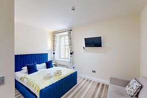 High Tor Hotel