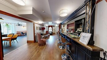 High Tor Hotel