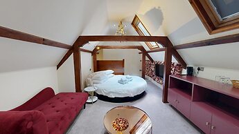 High Tor Hotel
