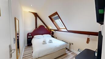 High Tor Hotel