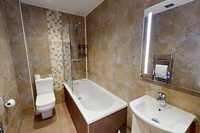 High Tor Hotel