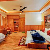 Lord Krishna Boutique Stay