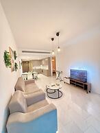 Dorsett Residence by crystal