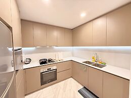 Dorsett Residence by crystal