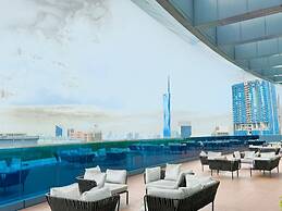 Dorsett Residence by crystal