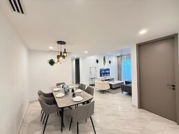Dorsett Residence by crystal
