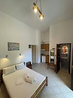 Delfinia Studios