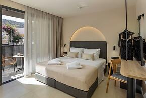 Karteris Luxury Suites