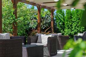 EMERALD Hotel