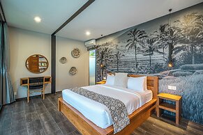 Xanadu - 5BR Ubud Designer Villa, Pool with Rice Fields Views